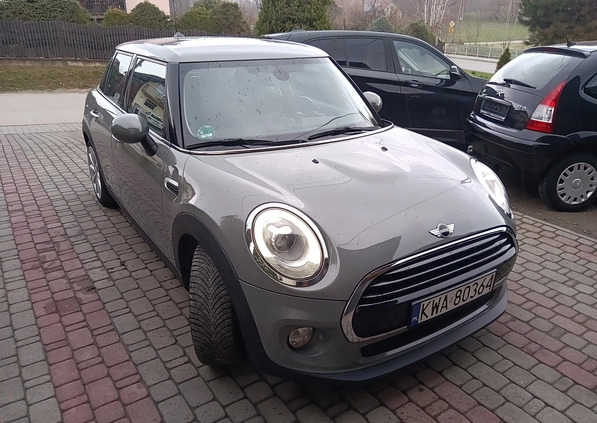 MINI Cooper cena 64700 przebieg: 67100, rok produkcji 2017 z Gołańcz małe 667